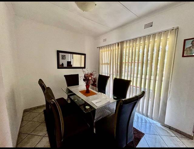 2 BEDROOM HOUSE FOR SALE IN VANDERBIJLPARK CW 6